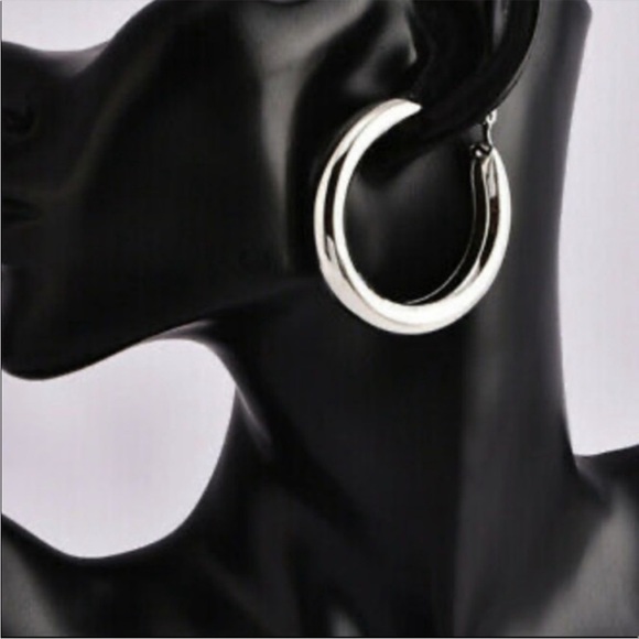 💖 Silver Hollow Hoop Earrings 2" NEW - Picture 6 of 6